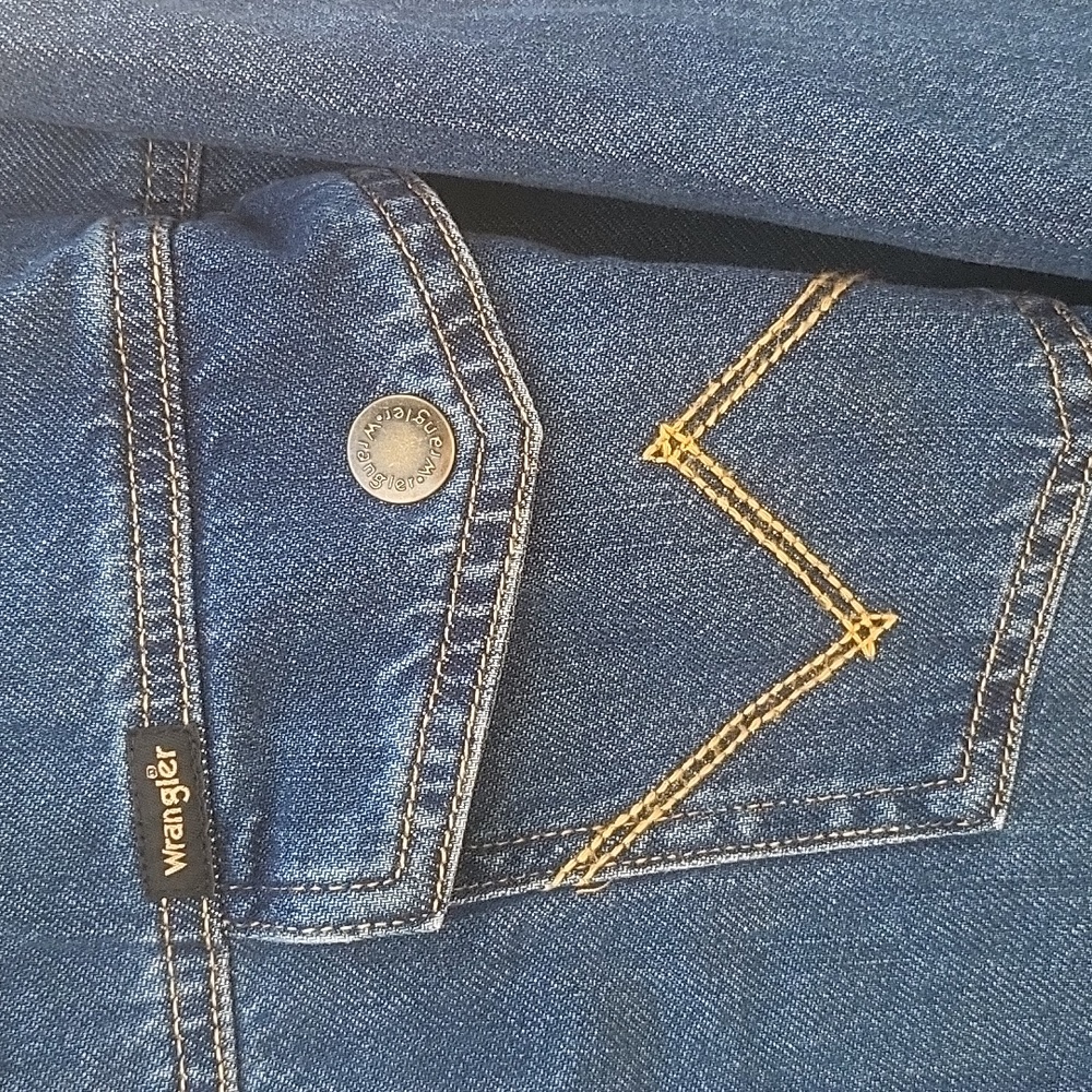 Wrangler 4 button long sleeve lightweight denim jacket chest pockets XXL… - Picture 2 of 7